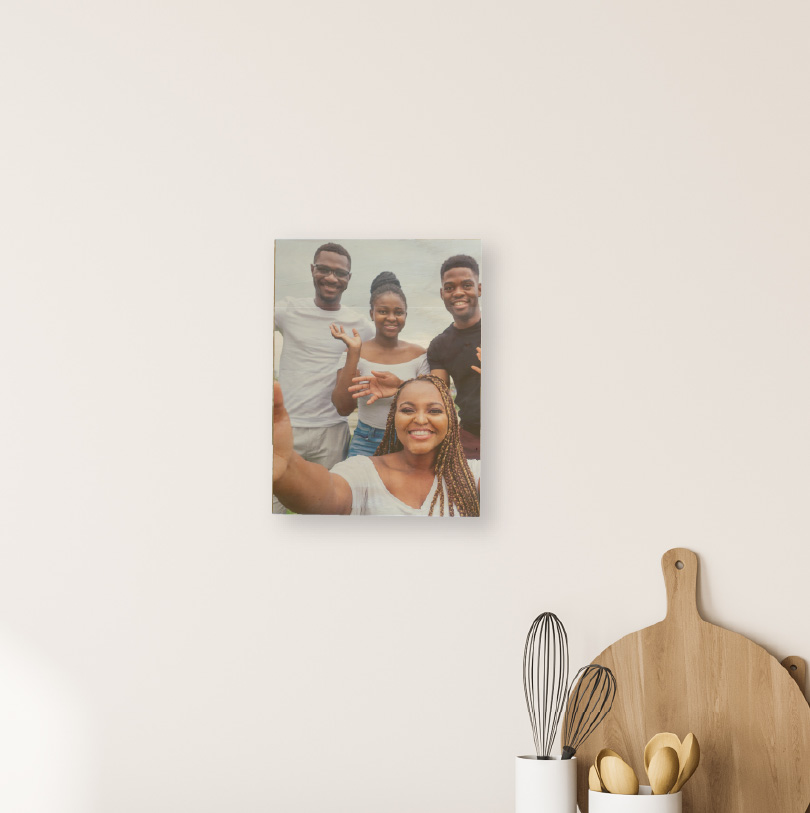 300x200mm birch wood photo print showing happy family on natural wooden panel