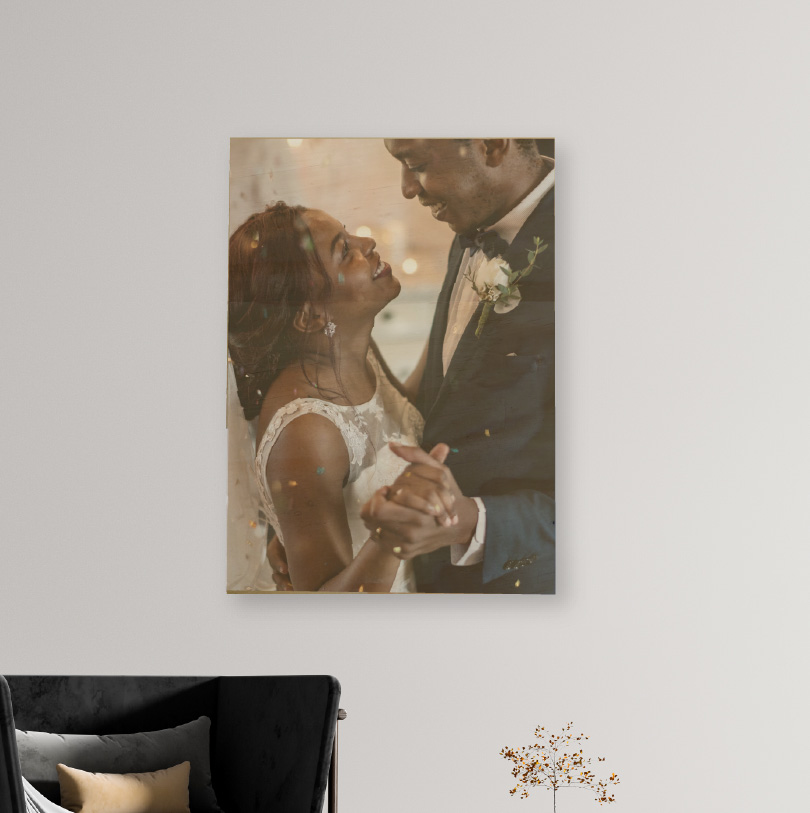 600x450mm birch wood photo print showing wedding couple dancing on natural wooden panel